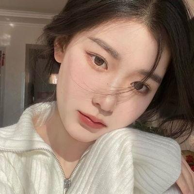 美女老板倒追我